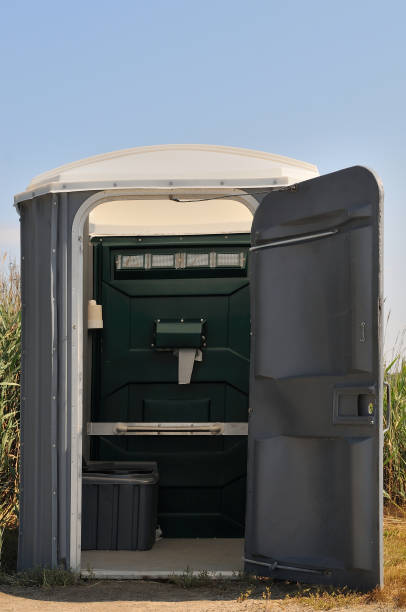 Portable Toilet Options We Offer in Roslyn, NY